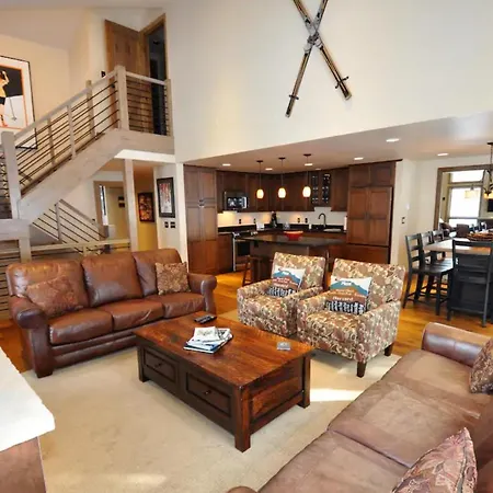 Courtside Townhomes